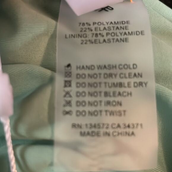 PQ Green Ruched Bikini Swimsuit Bottoms Size Small New - Picture 6 of 6